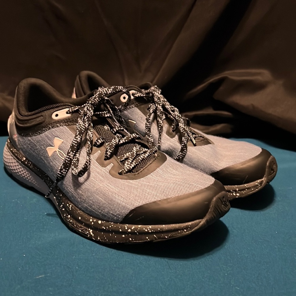 Underarmour Charged Escape 3, Size 9